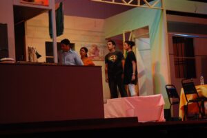 1. MNC Play-Bus Itna Sa Khwab 17.3.11-11