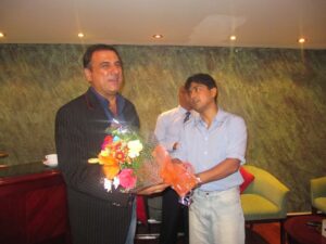 BOMAN IRANI 6.7.10-3