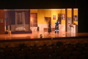 Comedy-Play-4