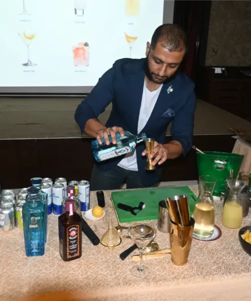 BOMBAY SAPPHAIRE GIN WORKSHOP 07-06-2023